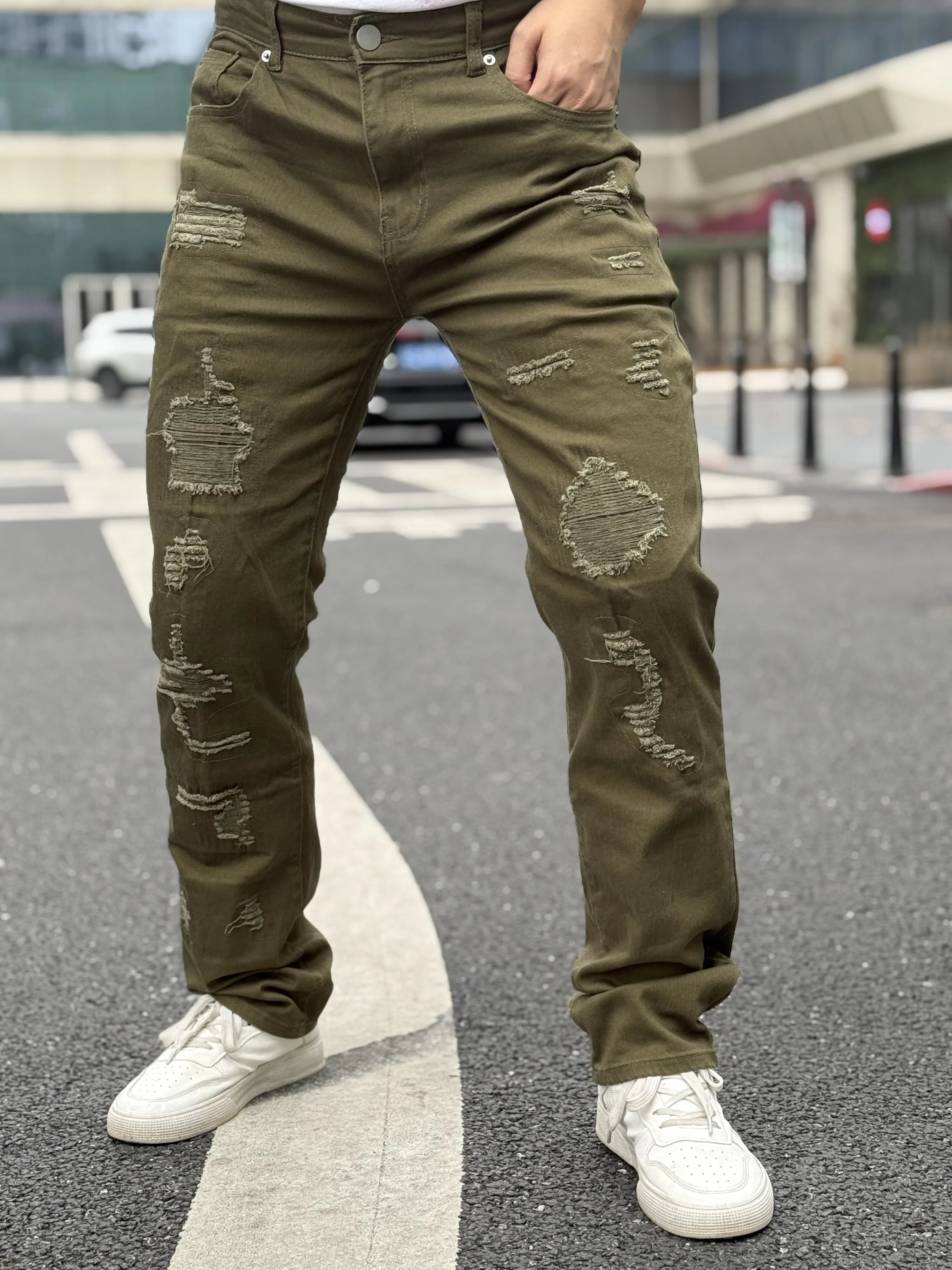 Fashionable Men's Jeans Exquisite Embroidery Patched And Mended Holes Trendy And Versatile Discounted And Free Shipping
